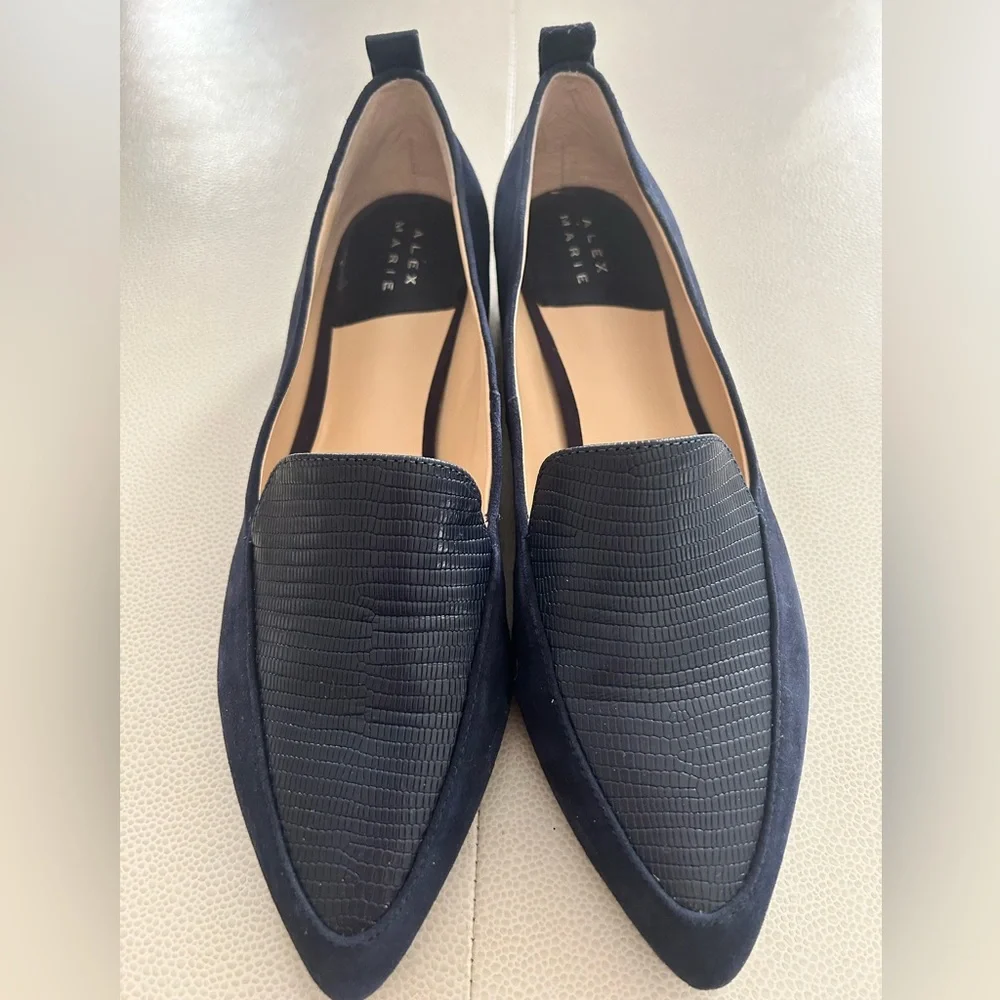 Alex Marie Campbell Women’s Flats 8.5 Navy Pointed Toe Casual Everyday Career